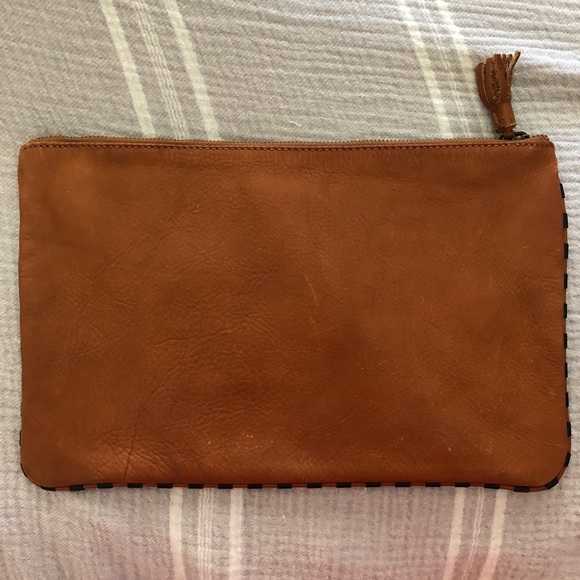 madewell leather simple pouch in desert stripe - Picture 2 of 8
